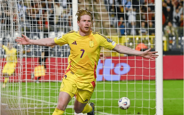 中国九游体育-德布劳内在TES比赛中锐不可当，爆冷引发热议！-中国九游体育